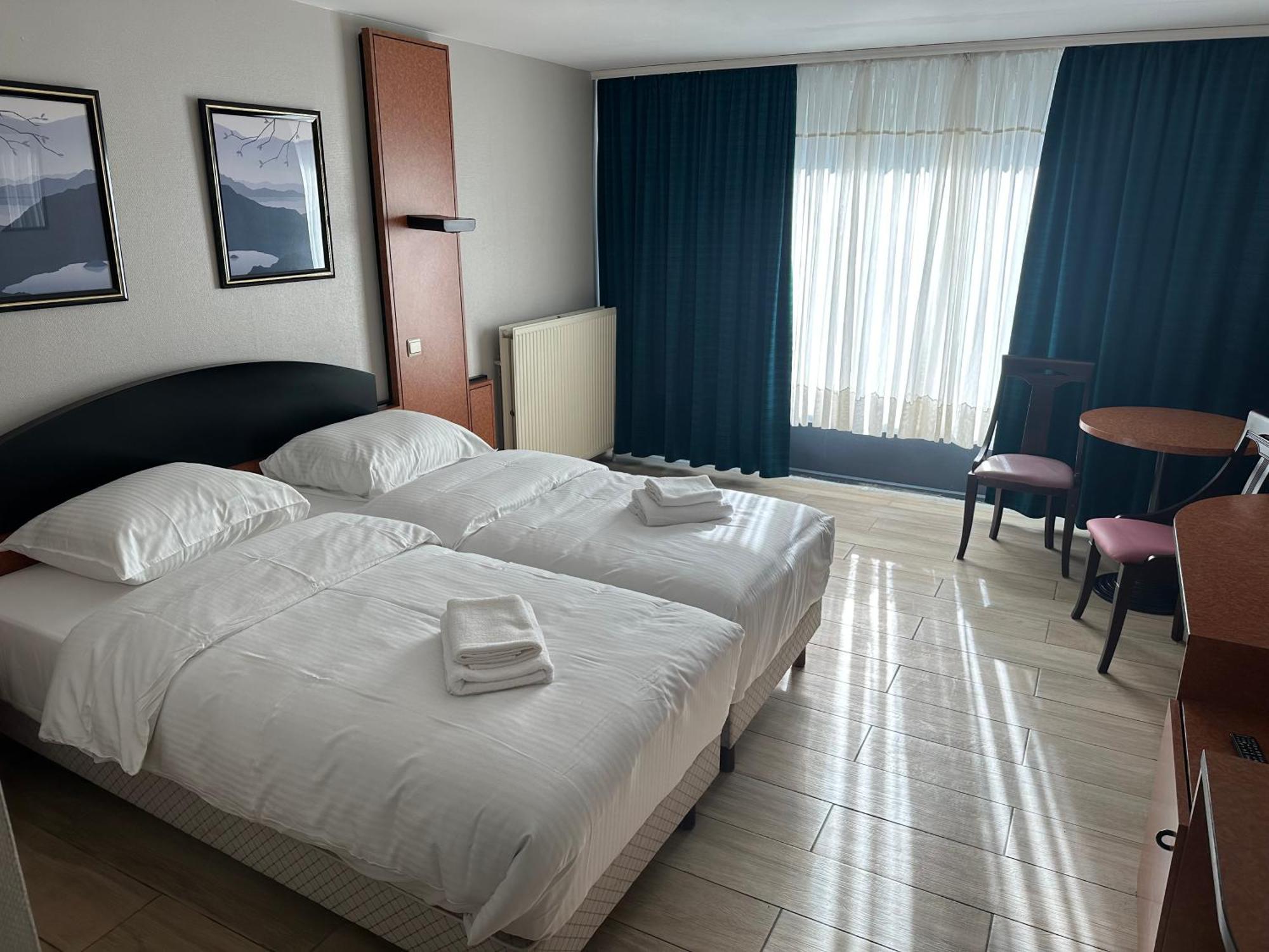 Hotel Europacity Brussels Ngoại thất bức ảnh